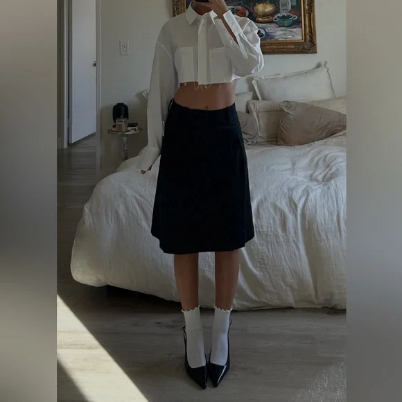 90s style Black knee length skirt - Picture 3 of 7